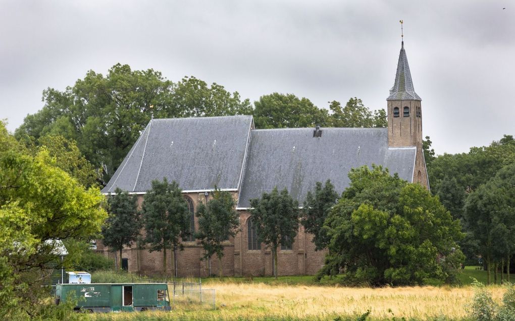 De Martinuskerk in Zwartewaal. beeld RD, Anton Dommerholt