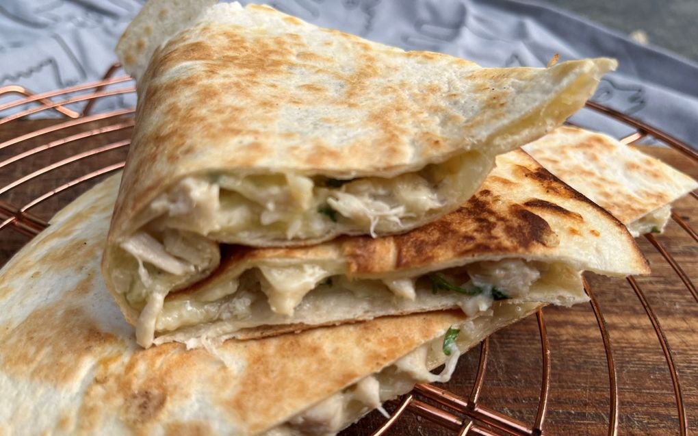 Kip-knoflookquesadilla's. beeld RD