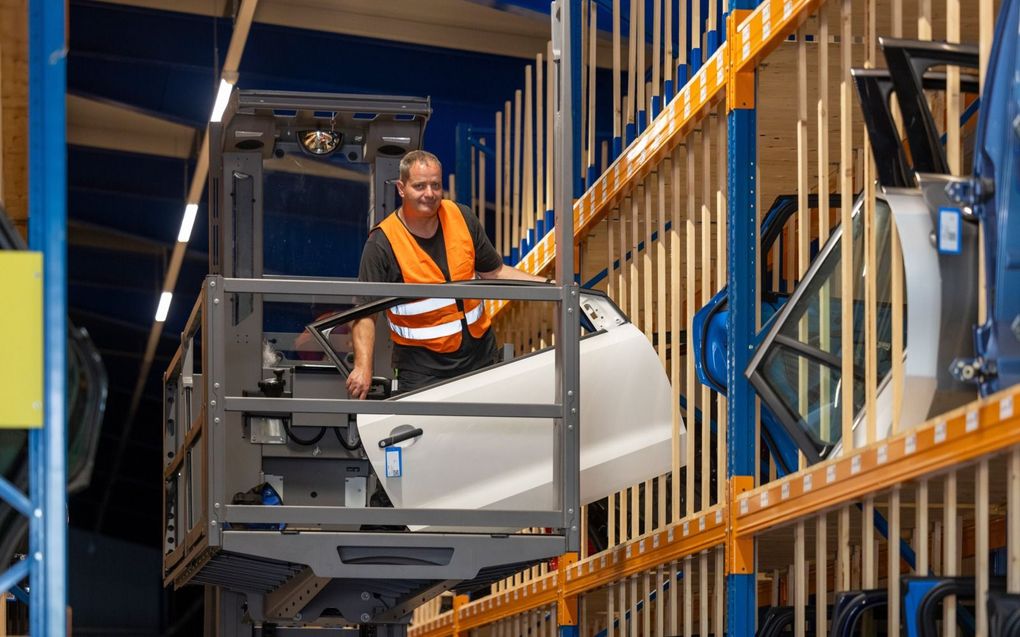 Als een auto te lijden heeft gehad onder grote hitte, kunnen bijvoorbeeld de portieren nog bruikbaar zijn. beeld Jaco Hoeve