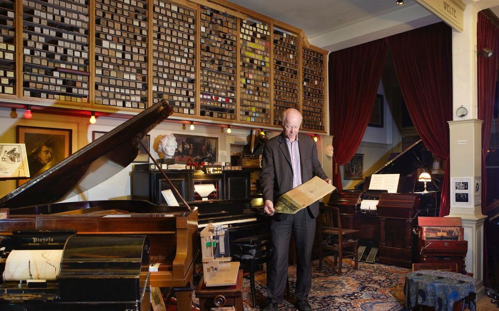 Kasper Jansen in het Pianola Museum. beeld Herman van Heusden