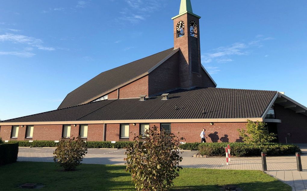 In het kerkgebouw van de hersteld hervormde gemeente in Elspeet werd vrijdagavond het academisch jaar van het Hersteld Hervormd Seminarium geopend. beeld RD