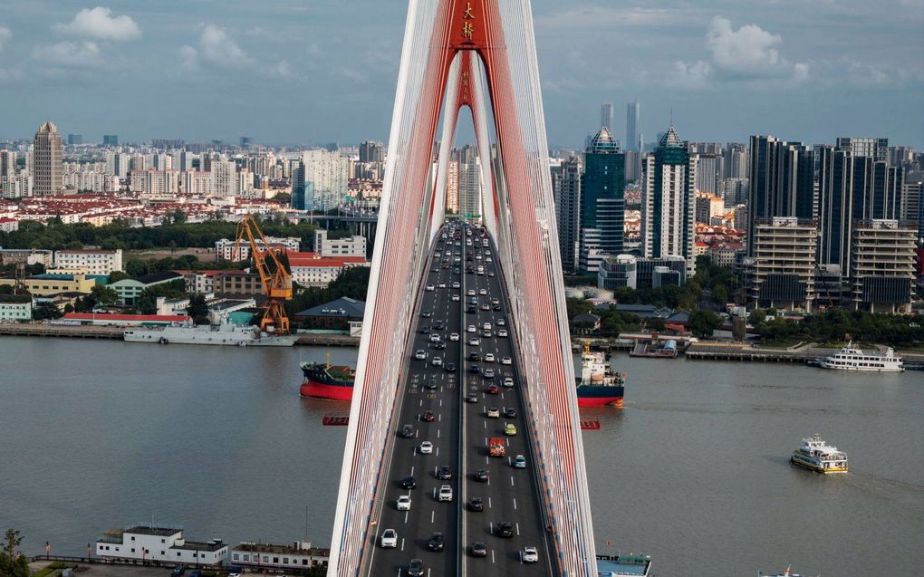 Shanghai. beeld EPA, Alex Plavevski