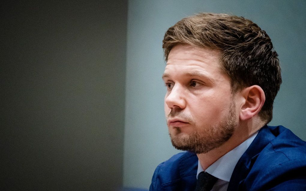 Gideon van Meijeren (FVD) tijdens het wekelijkse vragenuur in de Tweede Kamer. beeld ANP BART MAAT