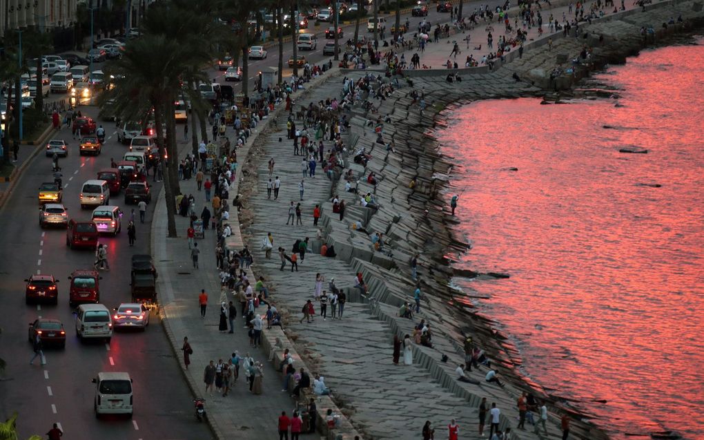 De Middellandse Zee bij Alexandrië, Egypte. Beeld EPA, KHALED ELFIQI