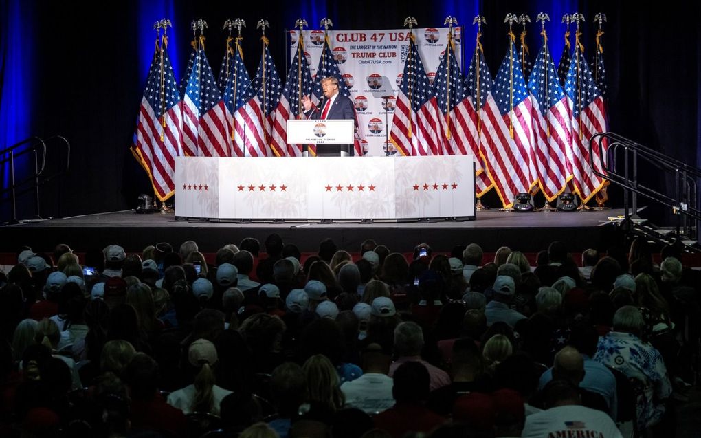 De Amerikaanse oud-president en huidige presidentskandidaat Donald Trump noemde de Libanese terreurorganisatie Hezbollah „heel slim”. beeld EPA Cristobal Herrera-Ulashkevich