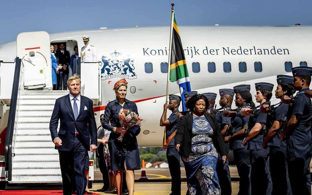 Koning Willem-Alexander en koningin Máxima komen woensdagochtend aan in Pretoria. beeld ANP, Remko de Waal