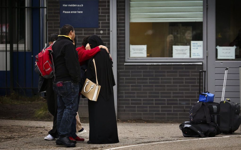 Asielzoekers komen aan in Ter Apel. beeld ANP, VINCENT JANNINK