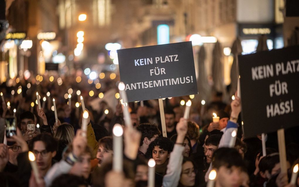 Herdenking Kristallnacht in Duitsland november 2022. beeld EPA, Christian Bruna