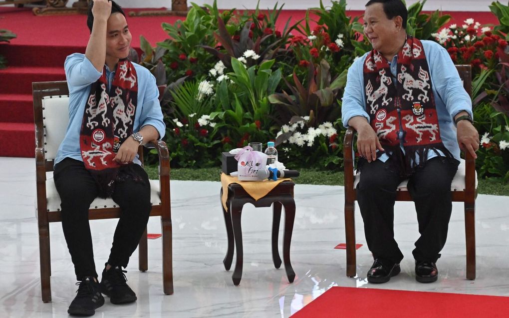 Presidentskandidaat Prabowo Subianto (r.). beeld AFP, Adek Berry