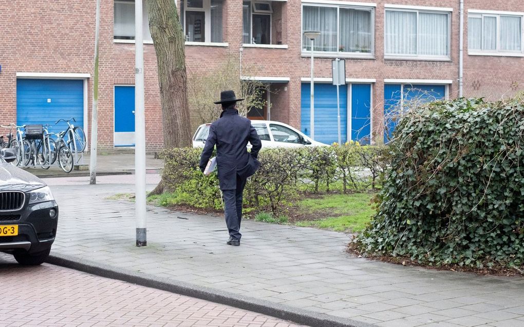 Een Joodse man in Amsterdam. beeld Sjaak Verboom