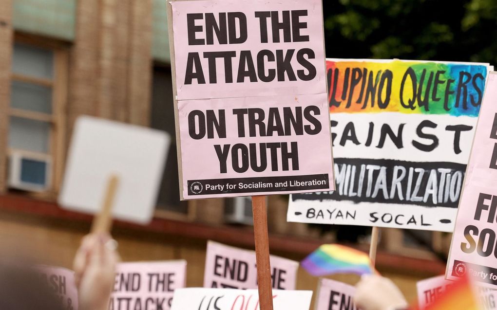 Protest voor transrechten in Los Angeles, Californië, 11 juni. beeld AFP, Mario Tama