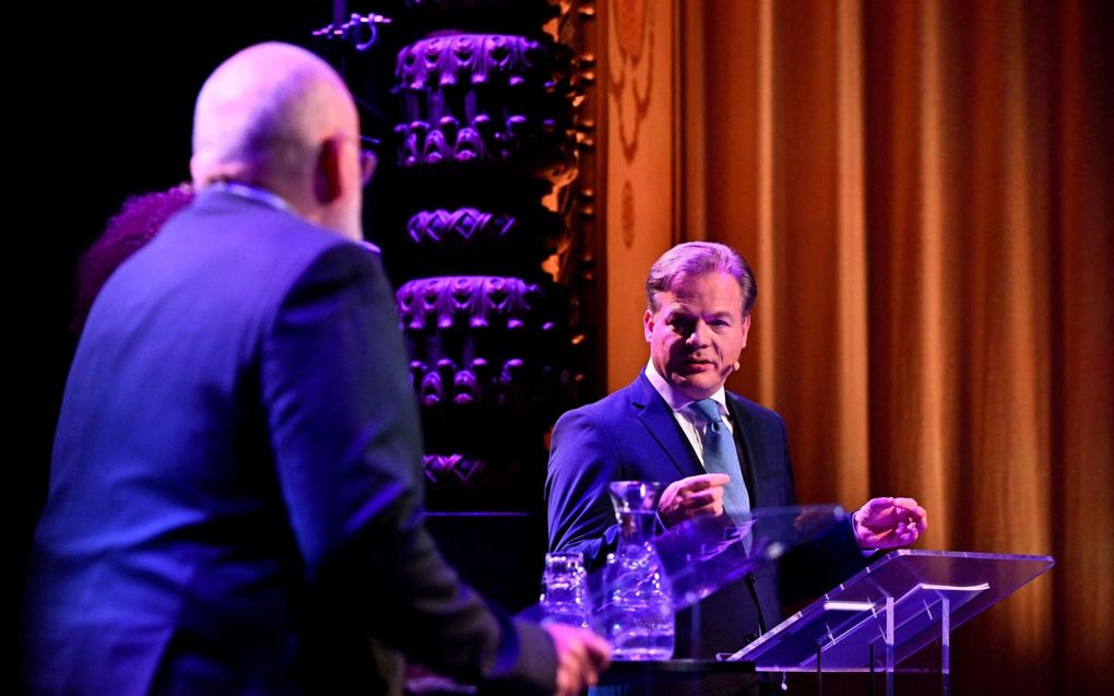 Pieter Omtizgt (NSC) in debat met Frans Timmermans (GL-PvdA). beeld AFP, John Thys