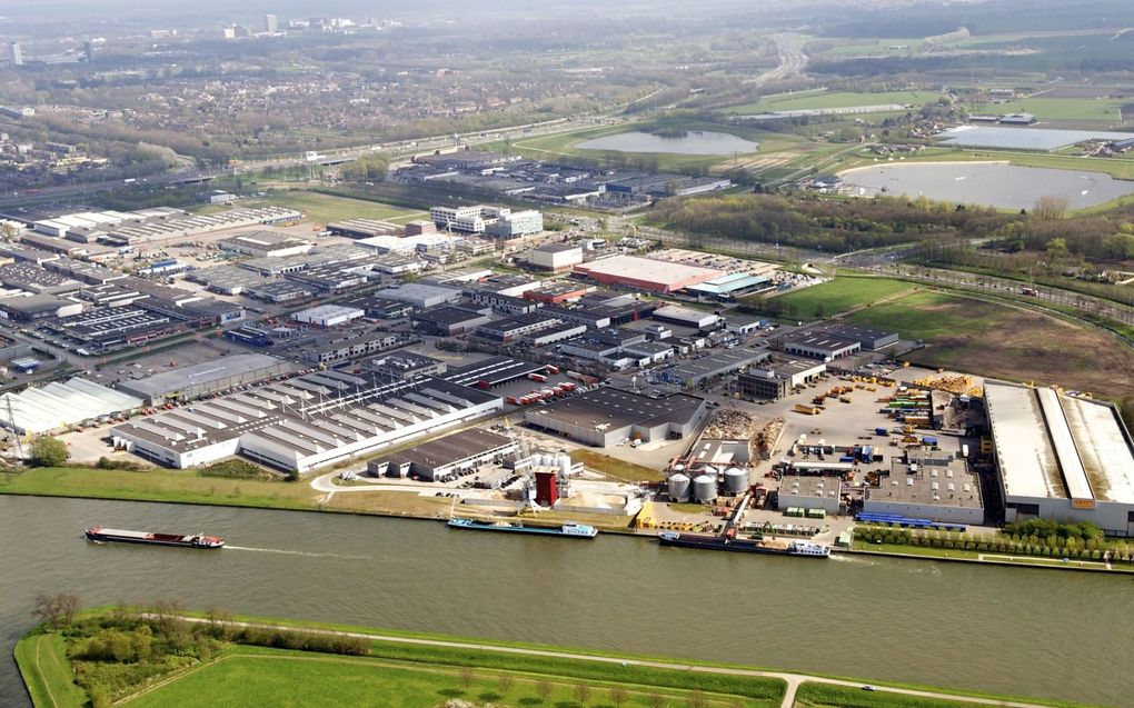 Luchtfoto van het industrieterrein in Nieuwegein. beeld ANP, Bram van de Biezen