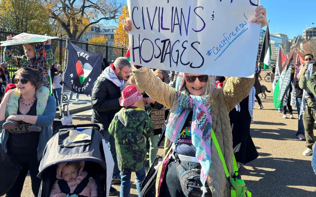 Protest voor de vrijlating van gegijzelden. beeld AFP, Daniel Slim