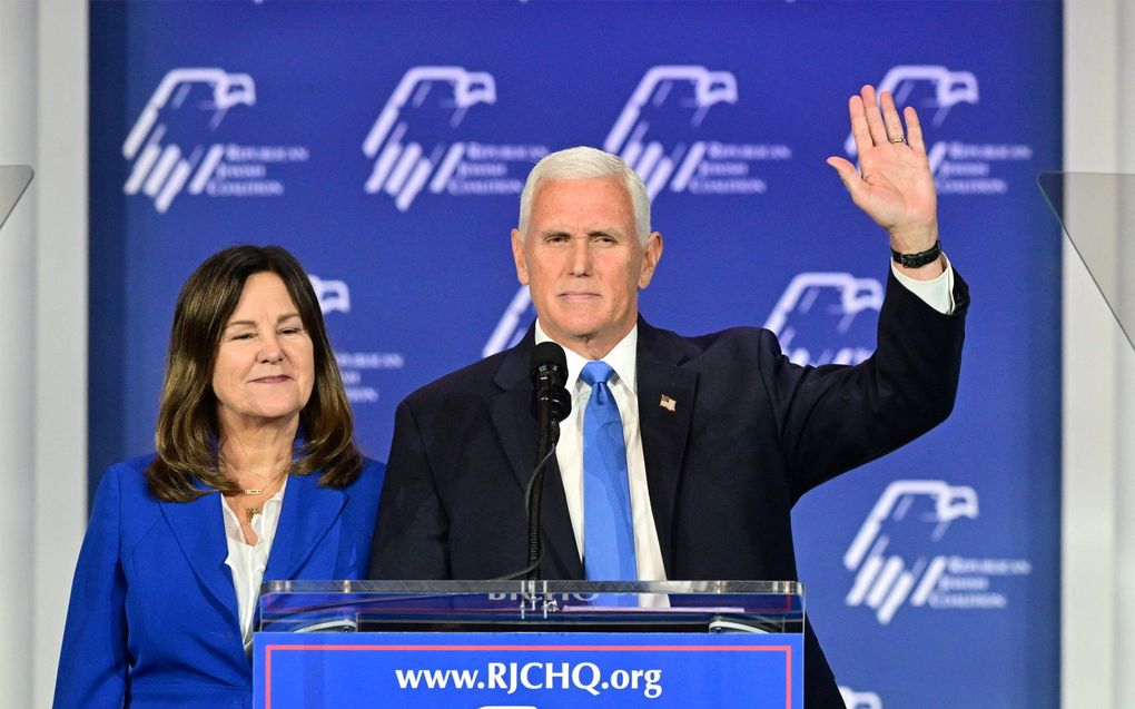 Mike Pence en zijn vrouw Karen. beeld AFP, Frederic J. Brown