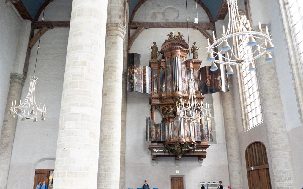 Interieur van de Nieuwe Kerk in Middelburg. beeld Niek Stam