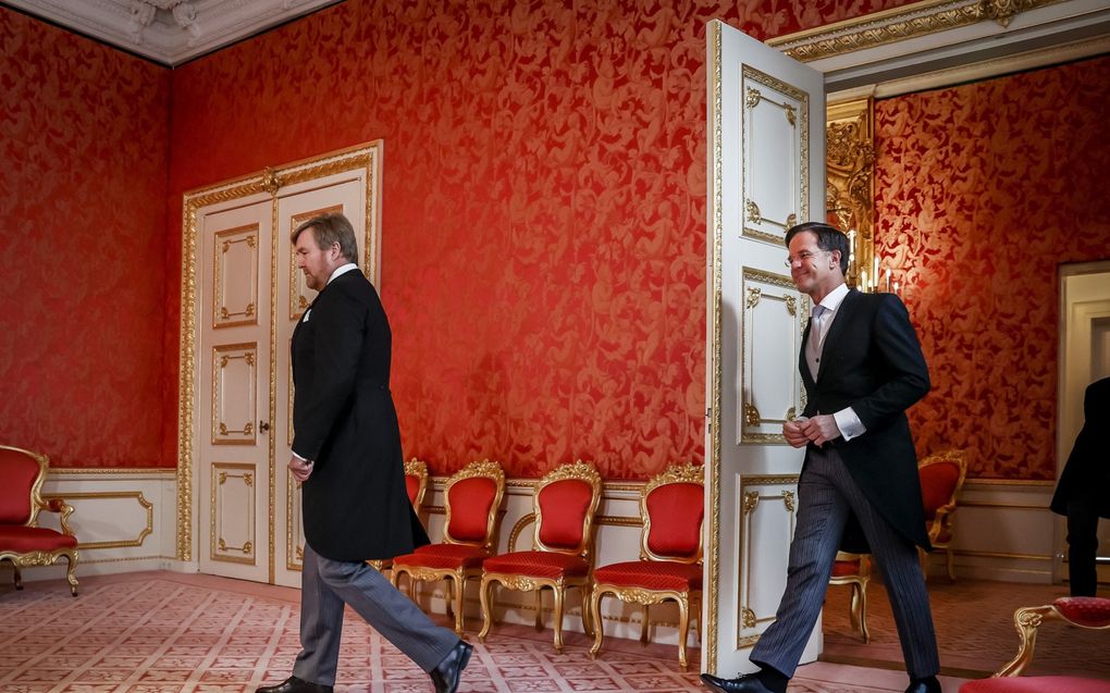 Na ruim tien jaar moet Willem-Alexander straks afscheid nemen van Rutte. beeld ANP, Sem van der Wal