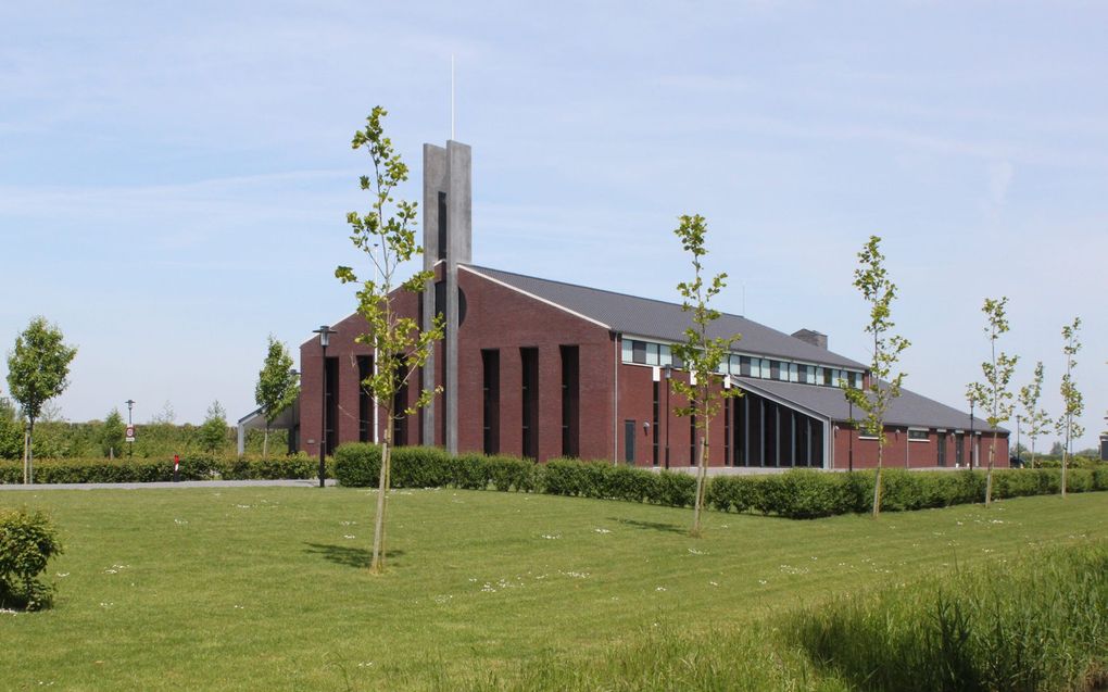 Het kerkgebouw van de gereformeerde gemeente in Waarde. beeld Jaap Sinke