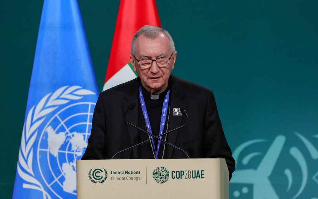 Omdat paus Franciscus ziek was, sprak kardinaal Pietro Parolin vorige week voor hooggeplaatste afgevaardigden op de klimaattop. beeld AFP, Giuseppe Cacace