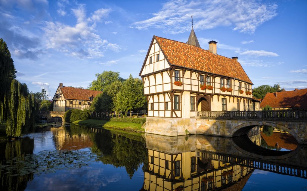 Poortgebouw van waterslot Burgsteinfurt. beeld Otmar Steinbicker