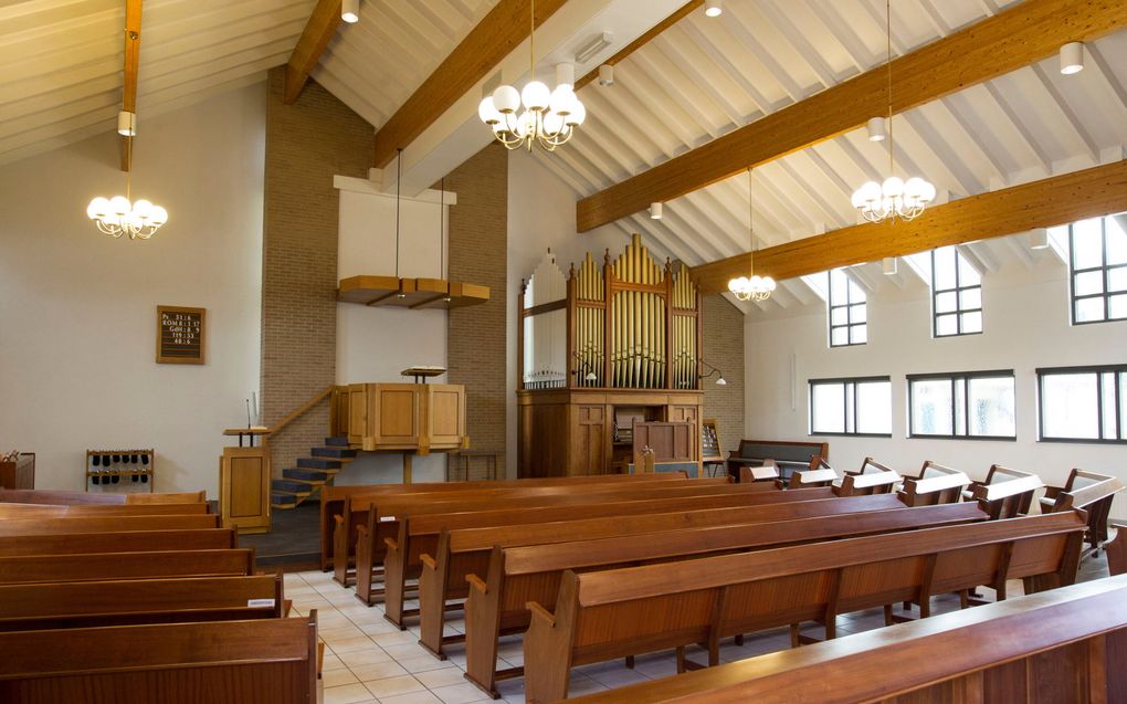 Interieur van het kerkgebouw van de gereformeerde gemeente in Stolwijk. beeld RD, Anton Dommerholt