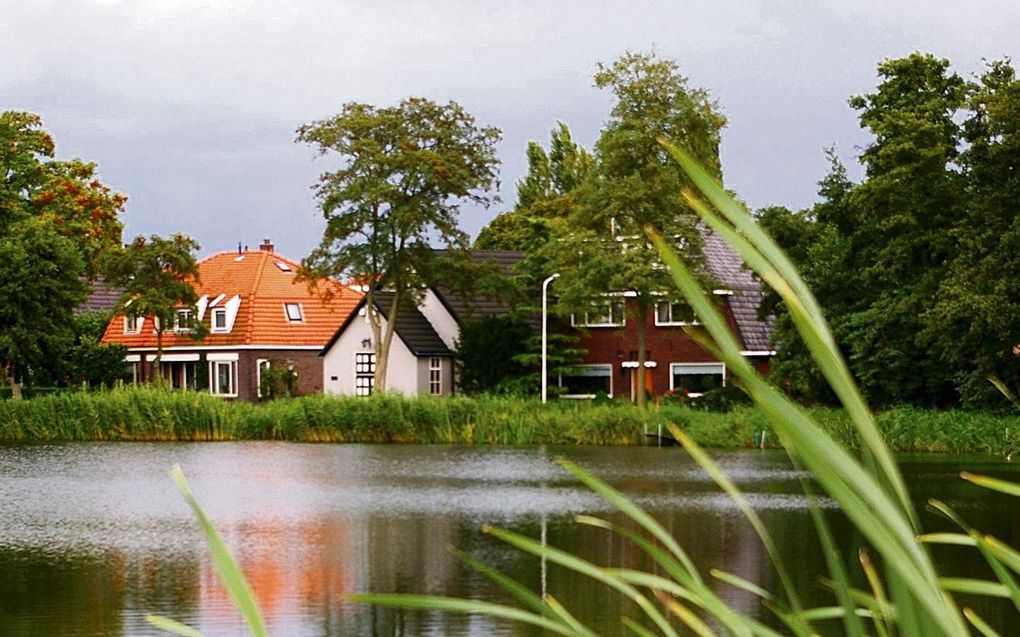 Archieffoto van de hersteld hervormde gemeente in Alblasserdam, waar ds. Teunissen bijstand in het pastoraat verleende. beeld RD