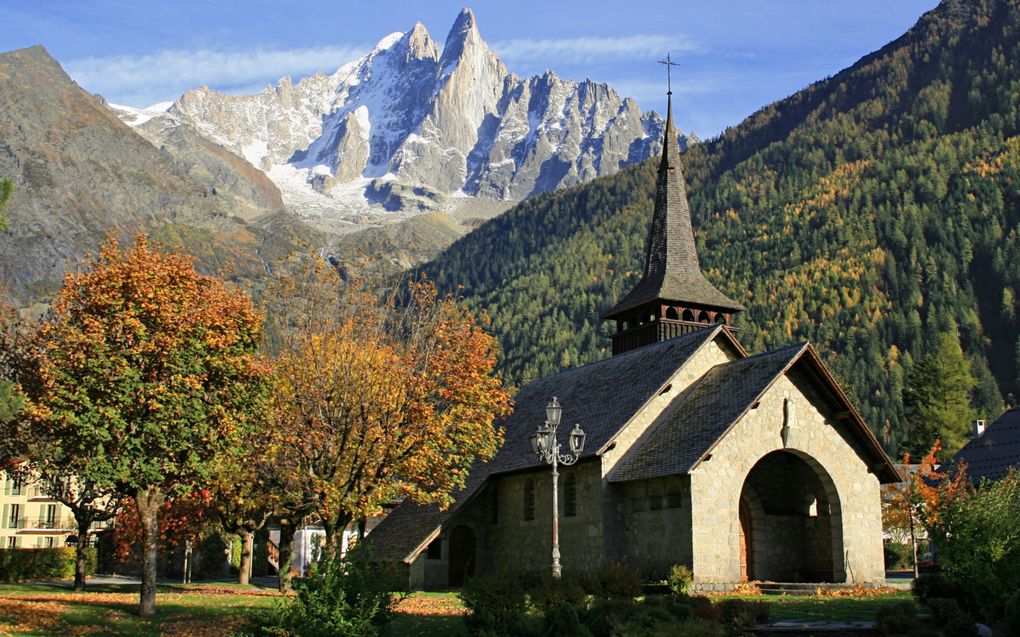 Een kapel in de bergen van Savoye. beeld iStockphoto