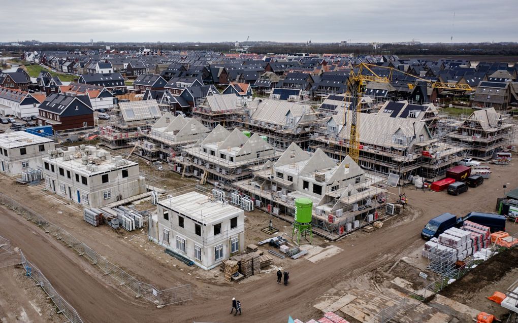 De overheid hoopt dat door vereenvoudigde procedures de komende jaren honderdduizenden woningen kunnen worden gebouwd. beeld ANP, Sem van der Wal