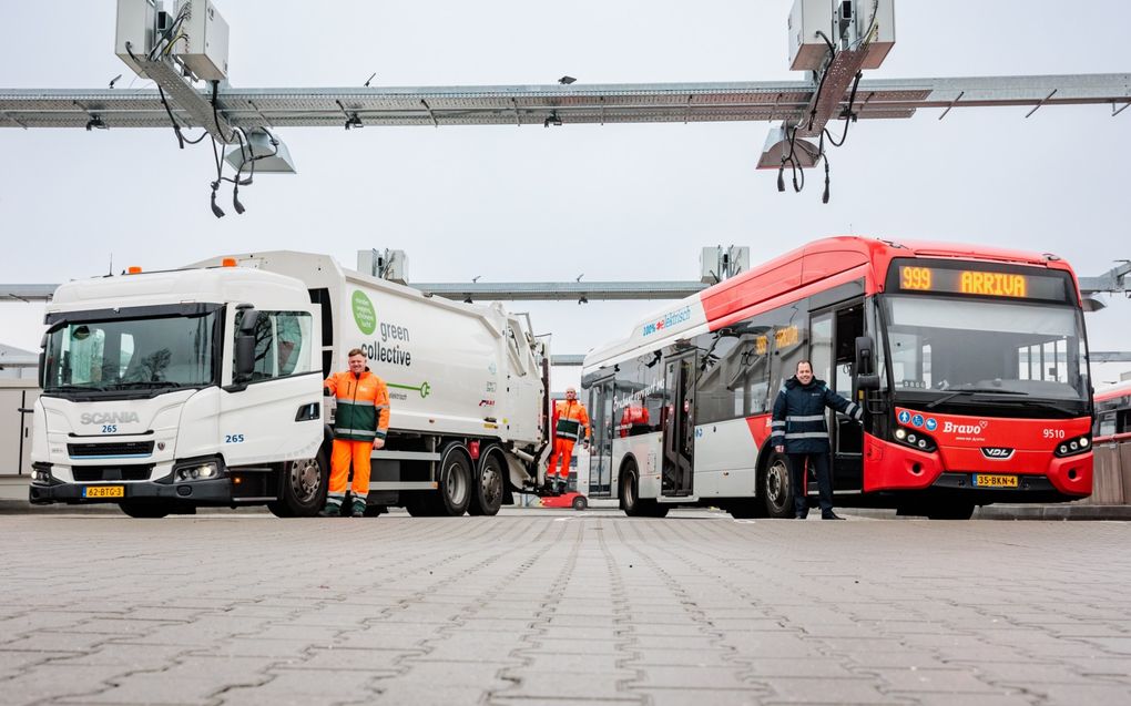 Arriva kan, om de elektrische bussen te laden, de komende twee jaar gebruikmaken van de aansluitcapaciteit die de Tilburgse afvalverwerker BAT voorlopig niet nodig heeft. beeld Arriva