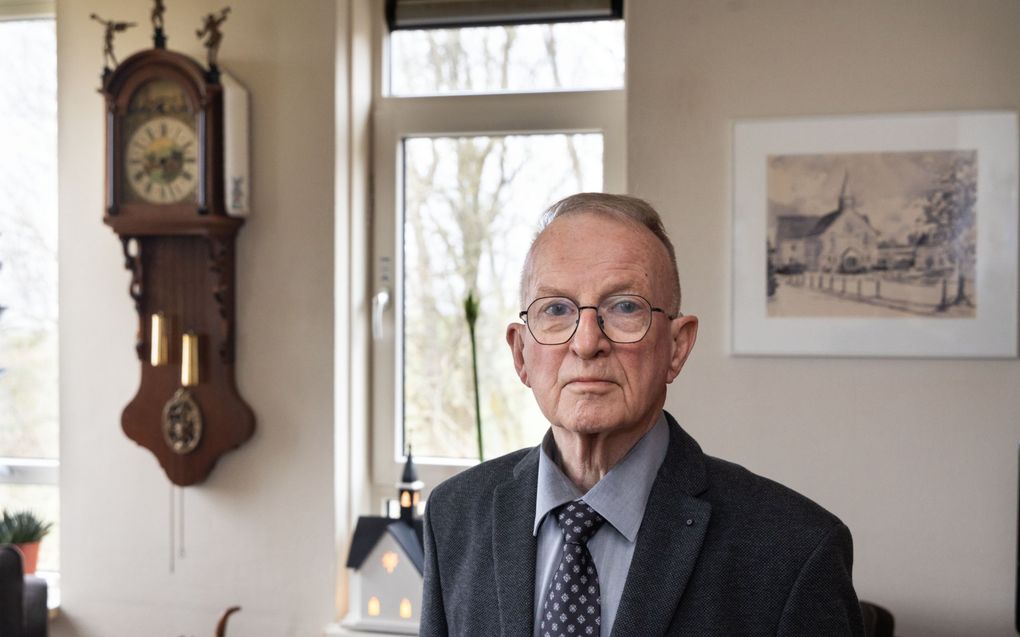 Ds. J.L. Posthumus is 50 jaar predikant. Hij diende de gereformeerde kerk in Twijzerlerheid en Urk. beeld RD, Anton Dommerholt