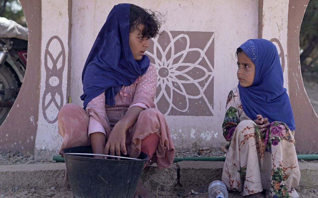 Meisjes in een kamp voor ontheeden in Jemen. beeld AFP