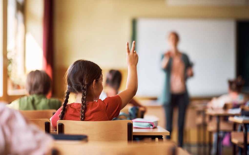 Christelijke scholen in Europa hebben te kampen met een tekort aan geld en kunnen moeilijk geschikte leerkrachten vinden. beeld iStock