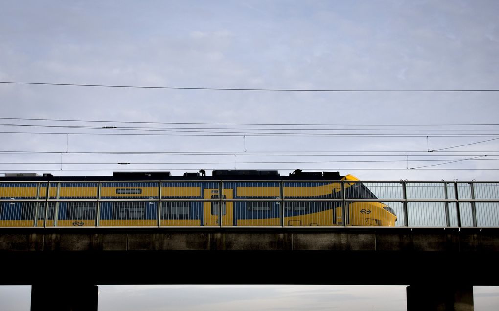 Een viaduct voor een traject van een hogesnelheidslijn. beeld ANP, Koen van Weel