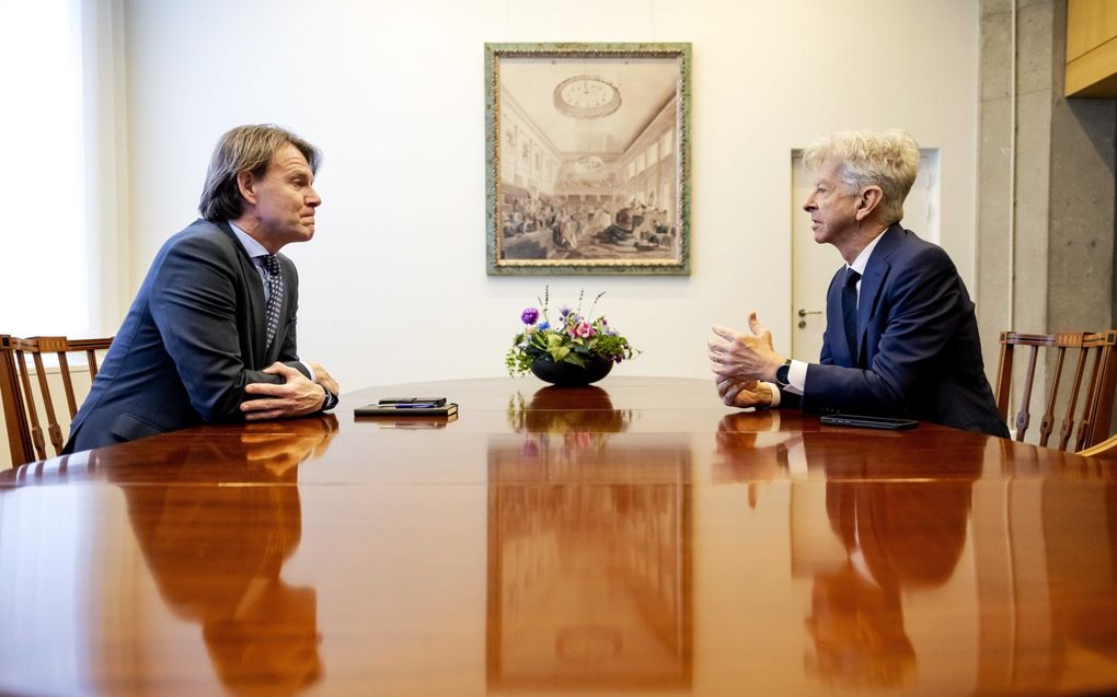 Informateur Kim Putters (links) ontving donderdag zijn voorganger, Ronald Plasterk. beeld ANP Robin van Lonkhuijsen.