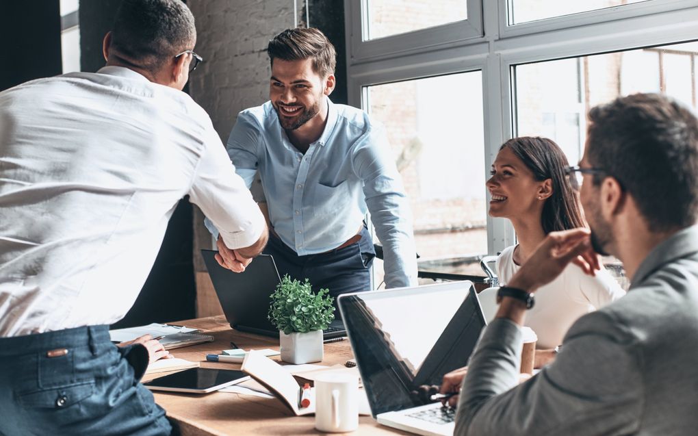 „Betrek werknemers bij besluitvorming, geef hun de ruimte om zelf keuzes te maken en stem je processen af op hun behoeften.” beeld iStock