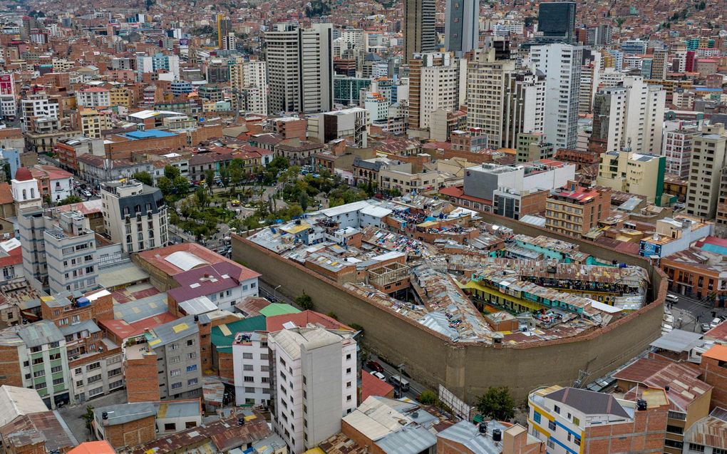 Zicht op de Boliviaanse stad La Paz. beeld Jorge Bernal