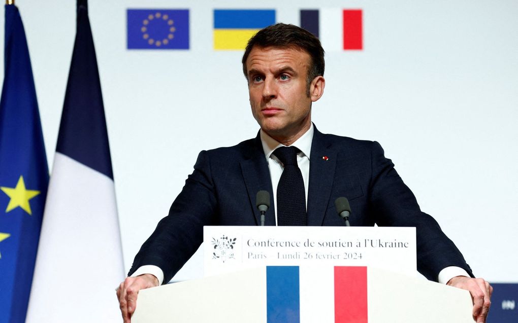 De Franse president Emmanuel Macron sluit het sturen van troepen naar Oekraïne niet uit. beeld AFP, Gonzalo Fuentes