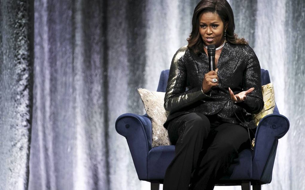 Michelle Obama sprak woensdagavond in het Amsterdamse Ziggo Dome over haar autobiografie ”Becoming”, dat in Nederland onder de titel ”Mijn Verhaal” uitkomt. beeld ANP, Remko de Waal