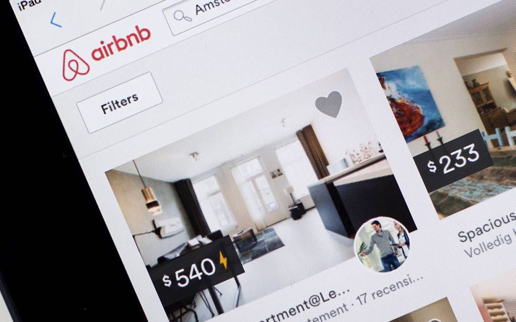 Steeds vaker verhuur via Airbnb.  beeld ANP, Remko de Waal