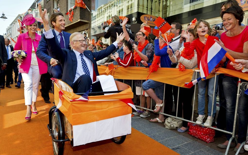Bijna vijftig keer, van 1965 tot 2012, vierde Pieter van Vollenhoven zijn verjaardag onder het volk. Foto: Koninginnedag in het Limburgse Weert. beeld ANP, Koen van Weel