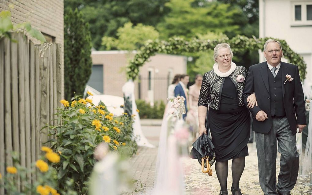 A. J. van der Schans en G. van der Schans-Versteeg uit Sprang-Capelle zijn benoemd tot lid in de Orde van Oranje-Nassau. beeld RD