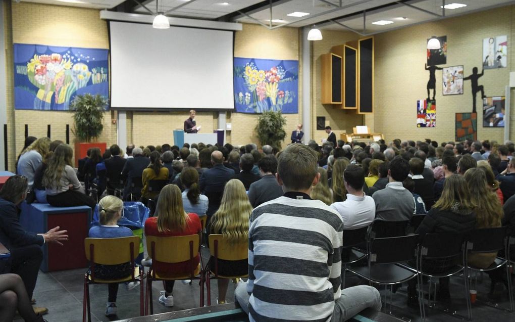 Ouderplatform BewustGezin belegde dinsdag in de aula van de vestiging van de Gomarus Scholengemeenschap in Gorinchem een bijeenkomst over het thema ”Wat is goede muziek?” beeld William Hoogteyling