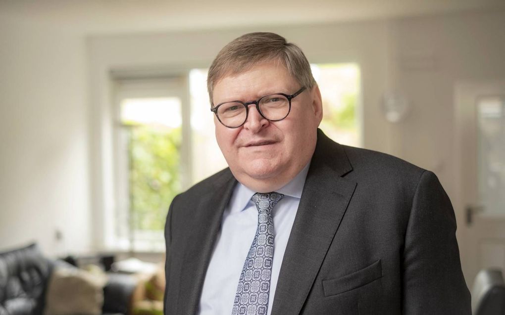 Arie van der Knijff uit Bodegraven promoveerde donderdag op een onderzoek naar bevinding in de preken in de Gereformeerde Gemeenten. beeld Sjaak Verboom