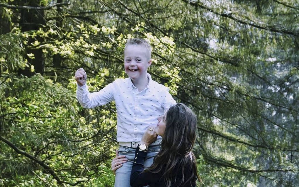 Fennely en Arjan van Essen, zus en broer. beeld Fens foto's