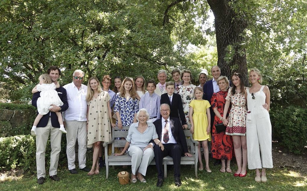 De Belgische koninklijke familie bijeen bij het huwelijksjubileum van koning Albert en koningin Paola. beeld Belgisch hof