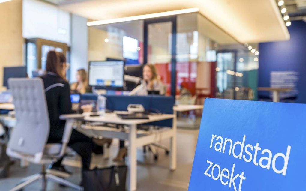 De drie kernwaarden van uitzendbureau Randstad zijn afkomstig uit christelijke hoek.  beeld ANP, Lex van Lieshout