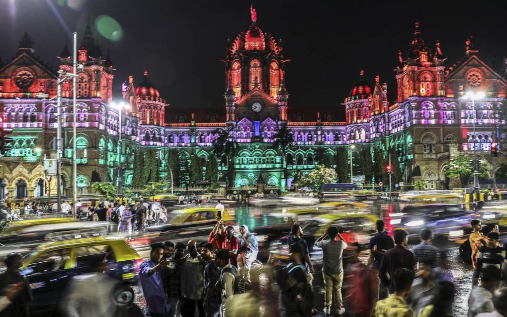 India vierde donderdag uitbundig dat het land 72 jaar onafhankelijk is van Britse heerschappij. beeld EPA, Divyakant Solanki