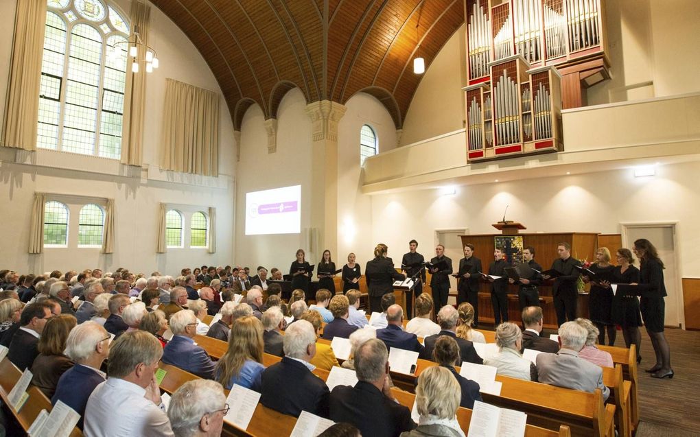 De viering van het 125-jarig jubileum van de Theologische Universiteit Apeldoorn in de Barnabaskerk.  beeld RD, Anton Dommerholt