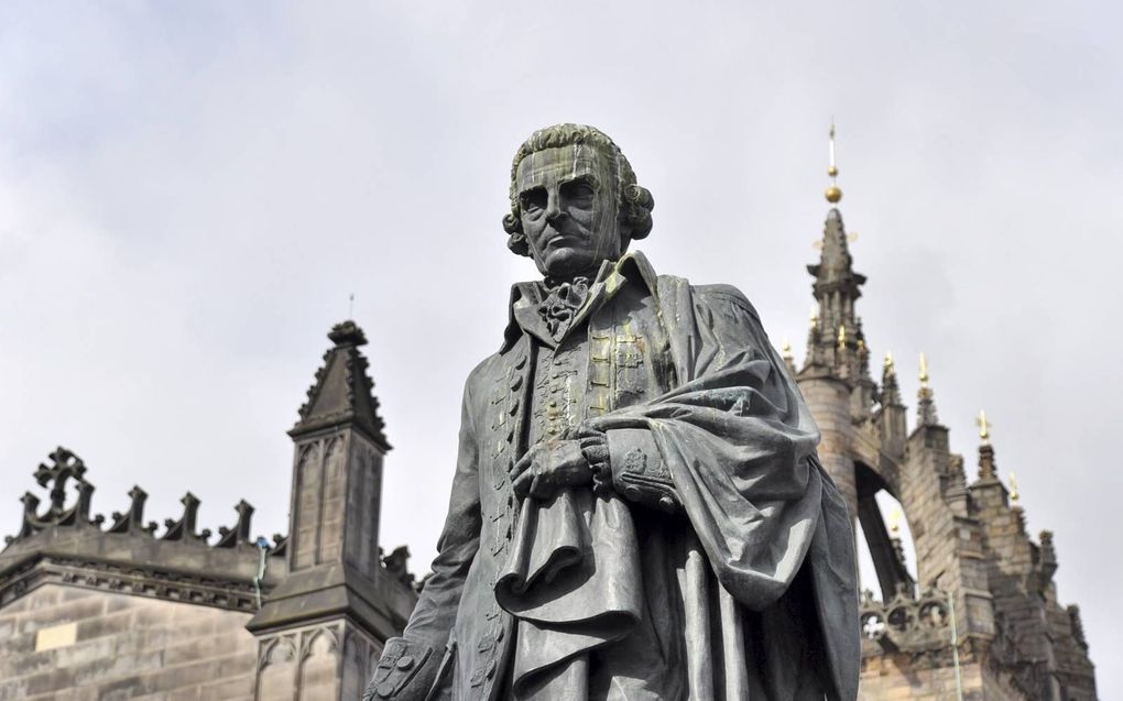 Standbeeld van Adam Smith in Edinburgh. beeld iStock