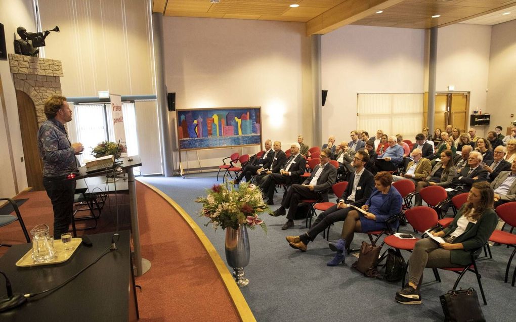 Karel Smouter tijdens het congres Preken voor eigen parochie. beeld RD, Anton Dommerholt